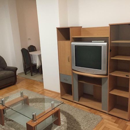 Stan Na Dan Centar Apartment Šabac Екстериор снимка